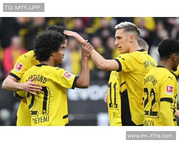 德甲中卫评级揭晓于帕塔施洛特贝克洲际级金玟哉国脚级表现引关注