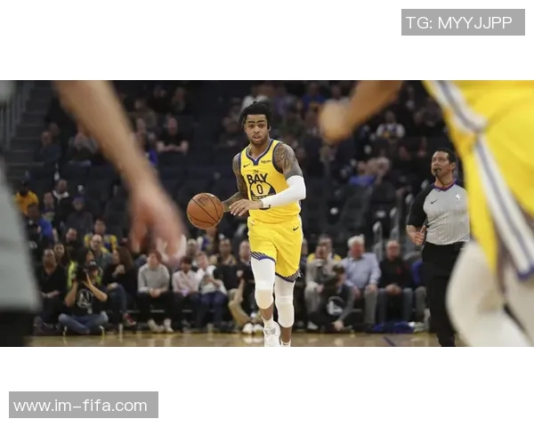 快船本赛季两次客场送球员回家上次是与保罗告别的深意解析