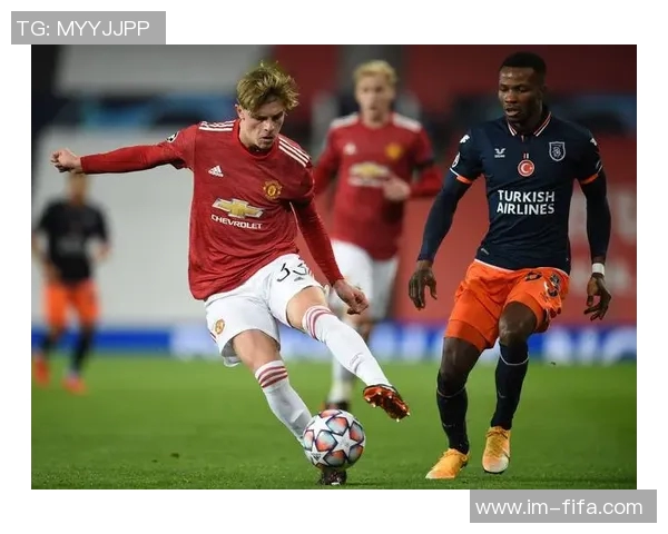 英媒曝佩雷茨租借合同无终止条款拜仁外租南安普顿遭遇困难